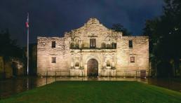 The Alamo-San-Antonio-by-night