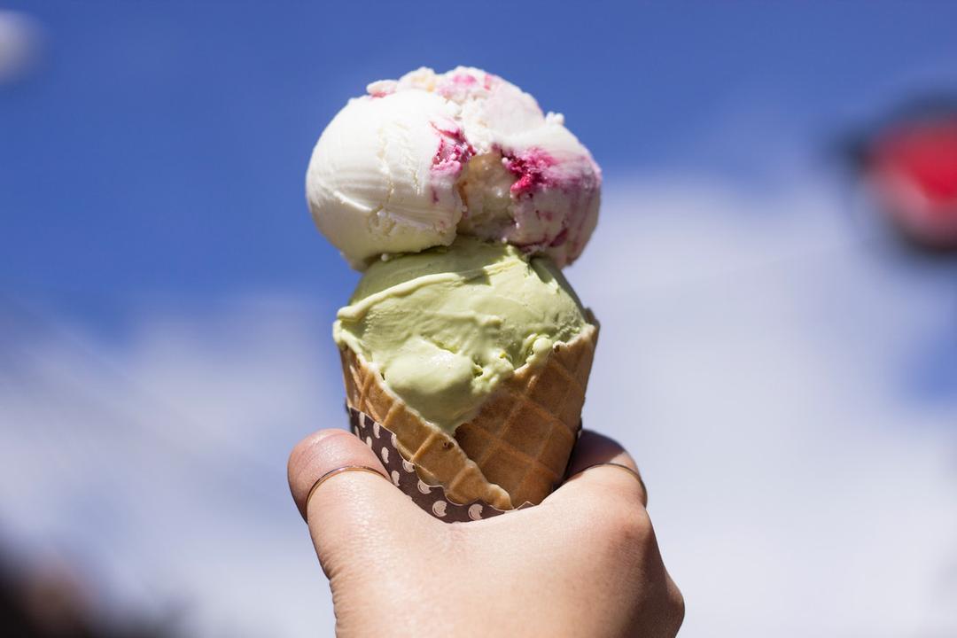 Charleston WV-Ellens-Ice-Cream-ice-cream-cone